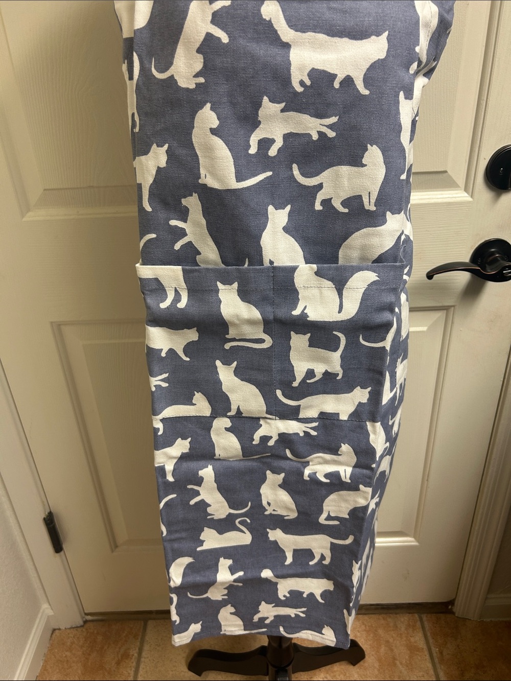 DII Everyday Pets Kitchen Collection Chef Apron, Cat Design NWT - Picture 4 of 6